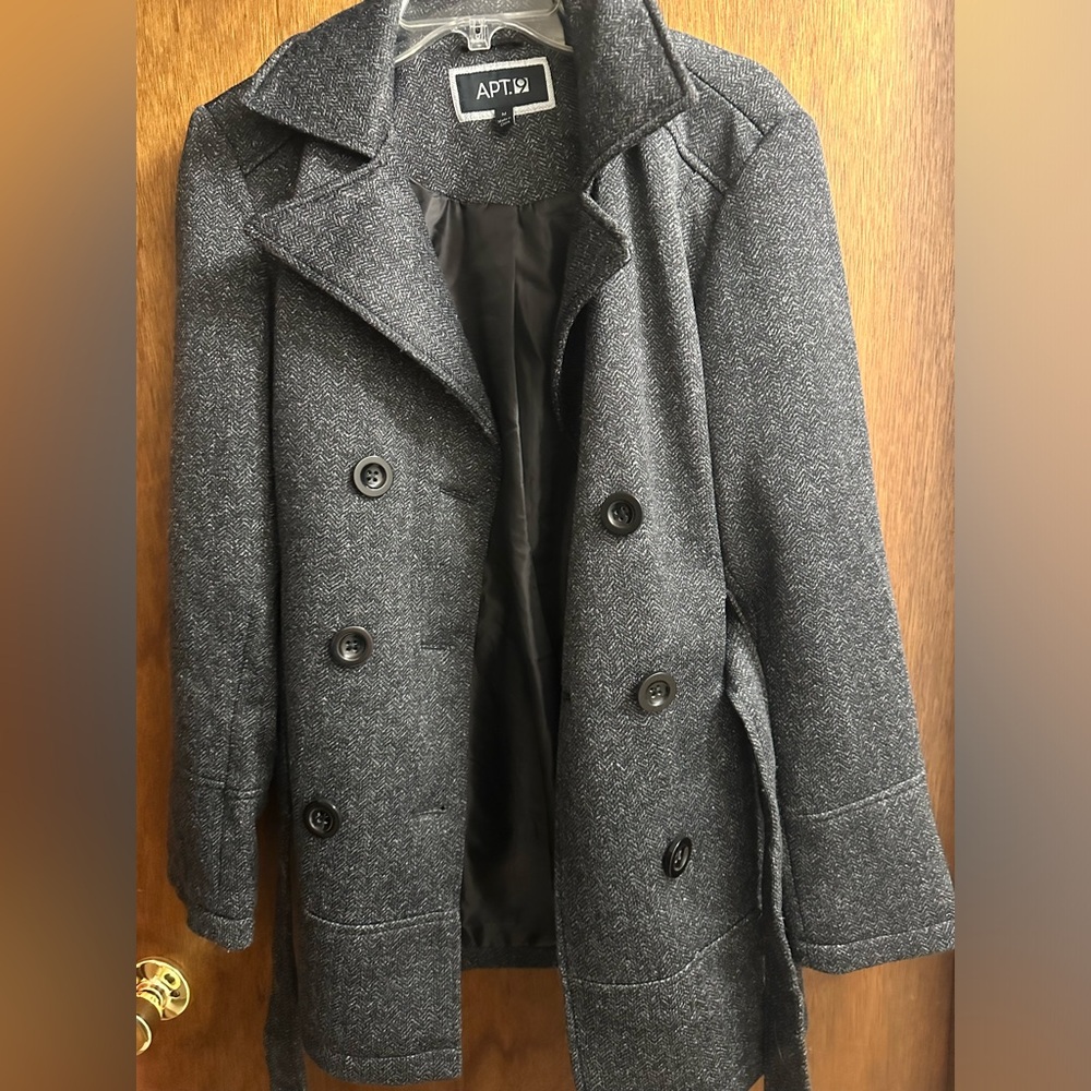 Woman’s Apt 9 coat